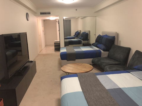 Lovely CBD Studio Next To Central , Haymarket, Chinatown - Accommodation Gladstone 1
