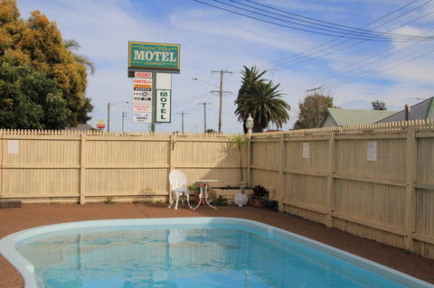 Hunter Valley Motel - Accommodation Gladstone 25