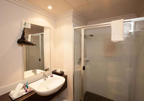 Wine Country Motor Inn - Accommodation Gladstone 35
