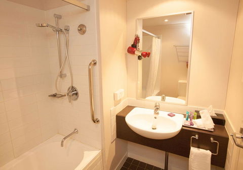 Wine Country Motor Inn - Accommodation Gladstone 34