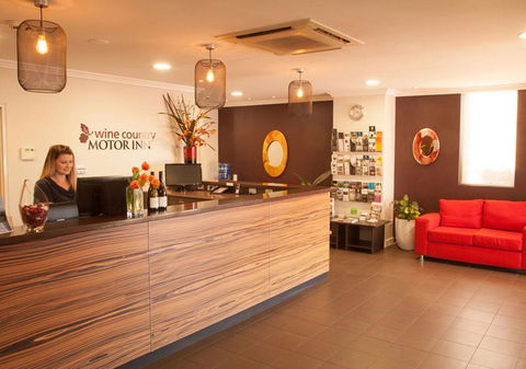 Wine Country Motor Inn - Accommodation Gladstone 11