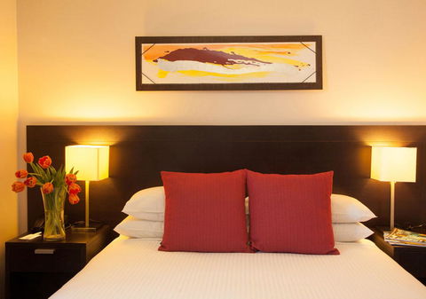 Wine Country Motor Inn - Accommodation Gladstone 0