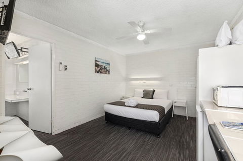 Coastal Bay Motel - Accommodation Gladstone 16