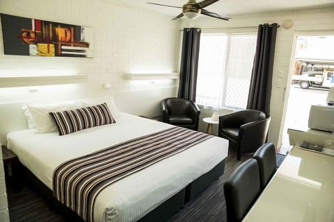 Coastal Bay Motel - Accommodation Gladstone 27