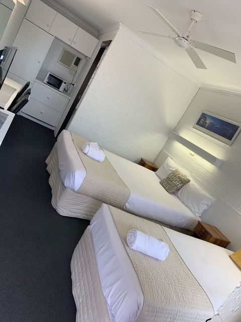 Coastal Bay Motel - Accommodation Gladstone 34