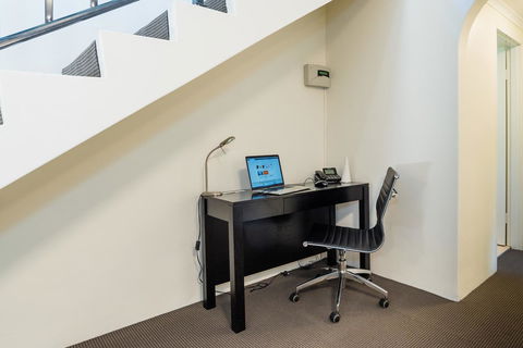 Eastwood Furnished Apartments - Accommodation Gladstone 2