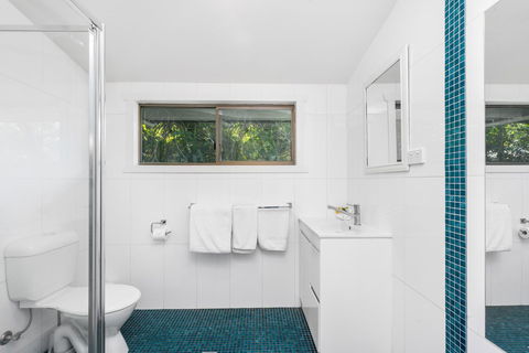 Gidget's Surf Shack - Accommodation Gladstone 23