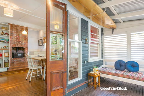 Gidget's Surf Shack - Accommodation Gladstone 3