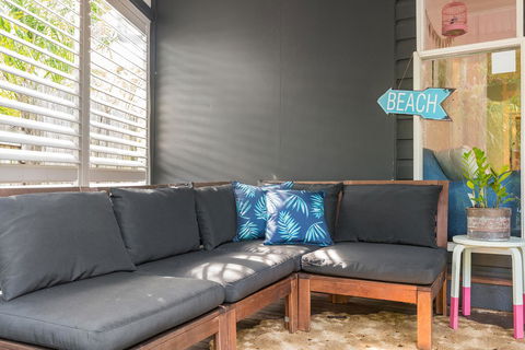 Gidget's Surf Shack - Accommodation Gladstone 21