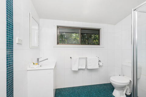 Gidget's Surf Shack - Accommodation Gladstone 25