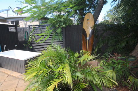 Gidget's Surf Shack - Accommodation Gladstone 32