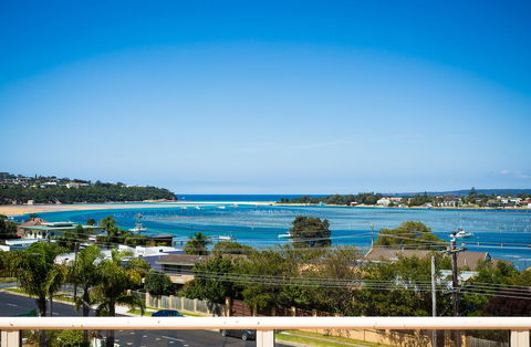 Baywatch Apartments Merimbula - Accommodation Gladstone 7