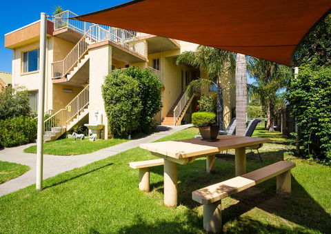 Baywatch Apartments Merimbula - Accommodation Gladstone 4