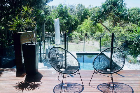 Casuarina Beachfront House - Hostie Properties - Accommodation Gladstone 1