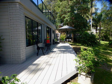 The Retreat At Palm Beach - Accommodation Gladstone 0