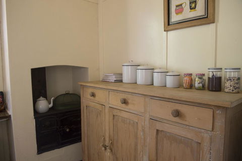 Hillview Heritage Hotel - Accommodation Gladstone 3