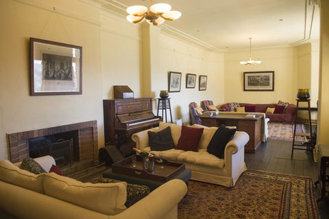 Hillview Heritage Hotel - Accommodation Gladstone 9