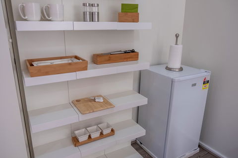 Hideaway Haven, The Cute Place To Put Up Your Feet - Accommodation Gladstone 4