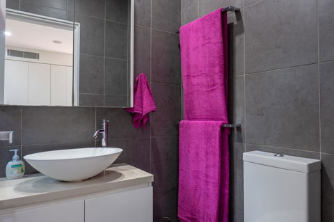 Hideaway Haven, The Cute Place To Put Up Your Feet - Accommodation Gladstone 20