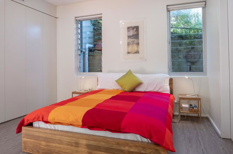 Hideaway Haven, The Cute Place To Put Up Your Feet - Accommodation Gladstone 2