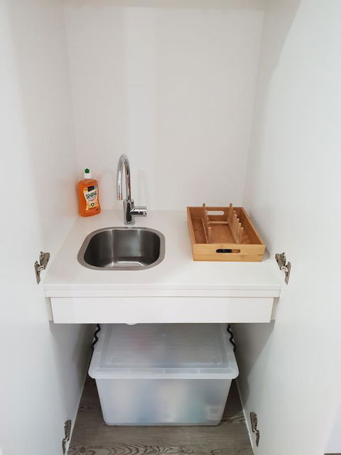 Hideaway Haven, The Cute Place To Put Up Your Feet - Accommodation Gladstone 18