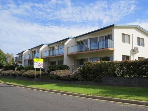 BlueWater Apartments - Accommodation Gladstone 20