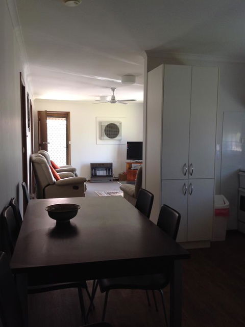 7 Melbourne Street - Accommodation Gladstone 5