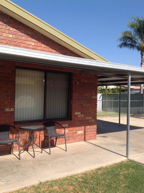 7 Melbourne Street - Accommodation Gladstone 1
