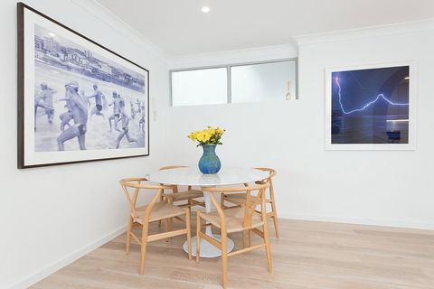Right On Bondi - Accommodation Gladstone 4