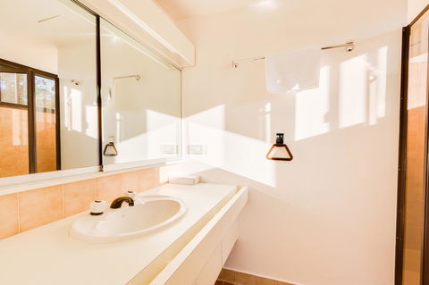 Pacific Towers Beach Resort - Accommodation Gladstone 28