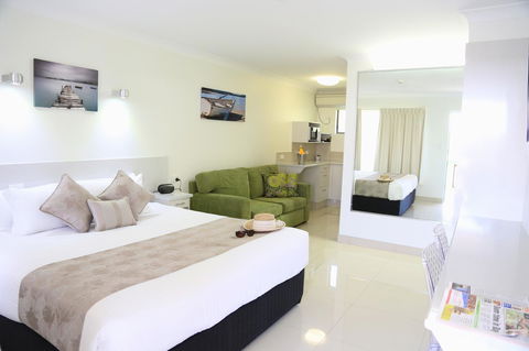 Bay Motel - Accommodation Gladstone 8