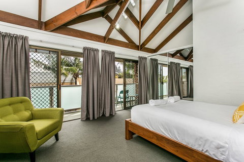 The Terraces Main Beach - Accommodation Gladstone 36