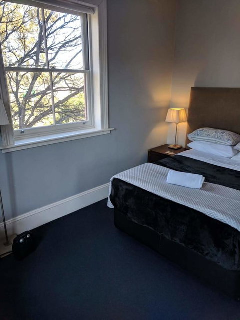 Bayswater Boutique Lodge - Accommodation Gladstone 42