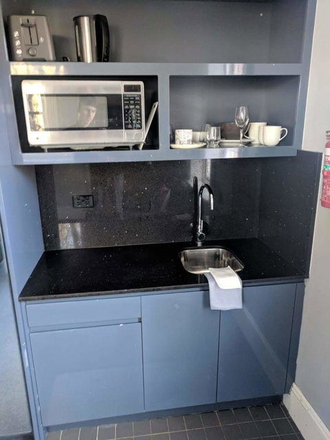 Bayswater Boutique Lodge - Accommodation Gladstone 44