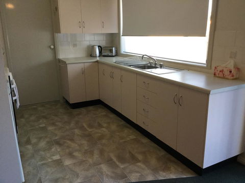 Tic Tac Toe Quality Accommodation - Accommodation Gladstone 13