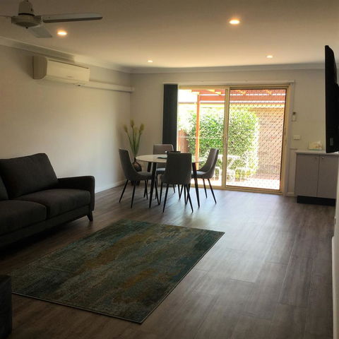 Tic Tac Toe Quality Accommodation - Accommodation Gladstone 8
