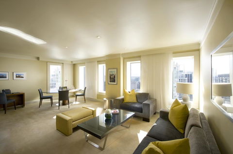 Hilton Sydney - Accommodation Gladstone 32