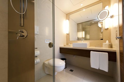 Hilton Sydney - Accommodation Gladstone 8