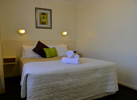 Beach House Holiday Apartments - Accommodation Gladstone 5
