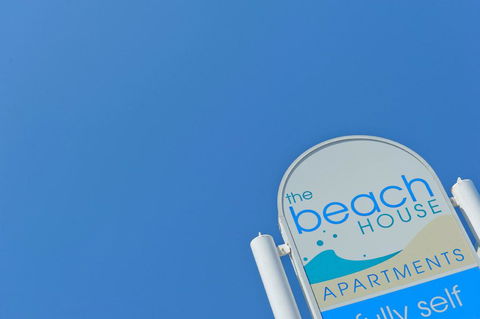 Beach House Holiday Apartments - Accommodation Gladstone 3