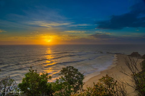 Valla's Beach House - Accommodation Gladstone 5