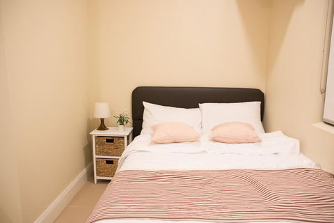 T&M HOUSE - Accommodation Gladstone 24