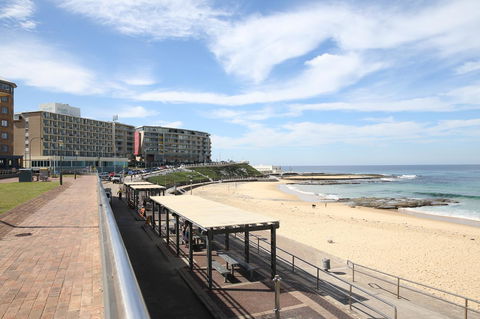 Arena Luxury Beachfront Apartment - Accommodation Gladstone 32