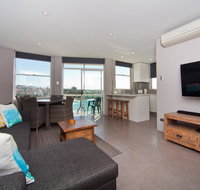 Gorgeous Coogee Views 2 beds WT21 - Accommodation Gladstone