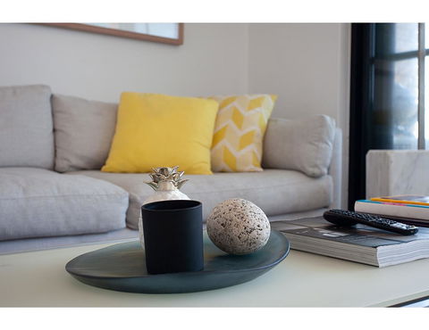Ocean Views And Sea Breezes Over Bondi Beach - Accommodation Gladstone 5