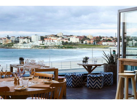 Ocean Views And Sea Breezes Over Bondi Beach - Accommodation Gladstone 21