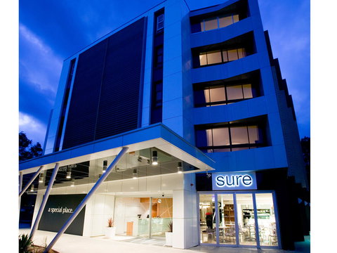 Hotel Urban St Leonards - Accommodation Gladstone 0