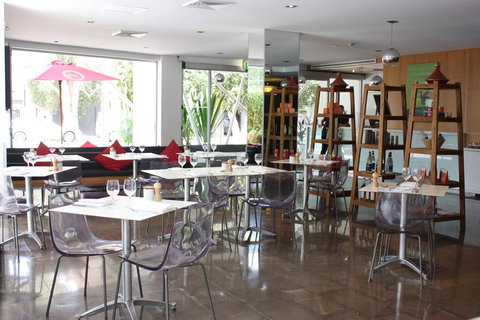 Hotel Urban St Leonards - Accommodation Gladstone 26