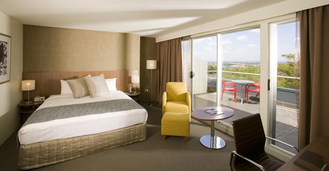 Hotel Urban St Leonards - Accommodation Gladstone 29