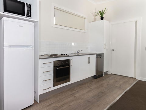 Horizon Holiday Apartments - Accommodation Gladstone 1